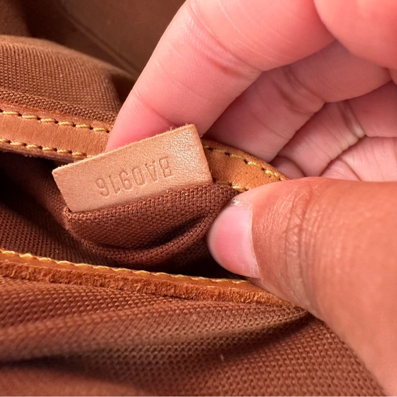 Authentic Louis Vuitton Alma PM - Picture 6 of 8